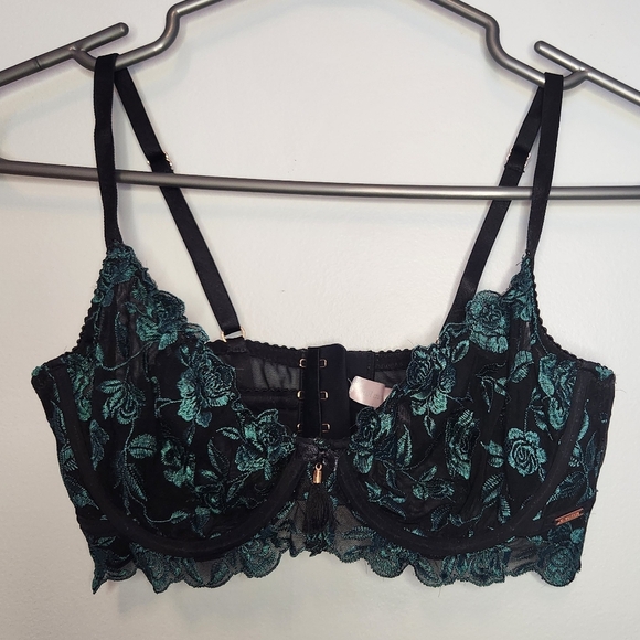 La Vie En Rose 36B/80B Sexy Lace Bra, Green/Black, Floral - Picture 1 of 4
